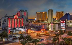 Hooters Casino Hotel in Las Vegas