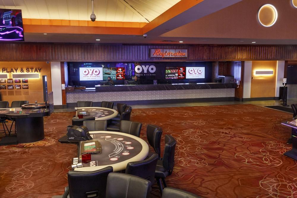 Oyo Hotel And Casino Las Vegas Exterior photo